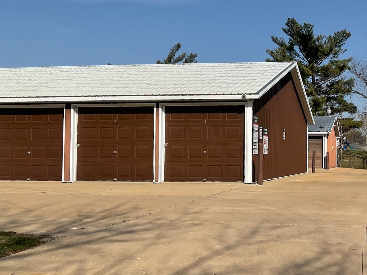 Secure ground floor storage at 735 Ryan Avenue, Hiawatha, Iowa